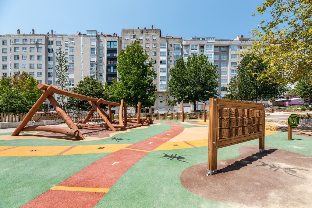 Parque infantil plaza da miñoca