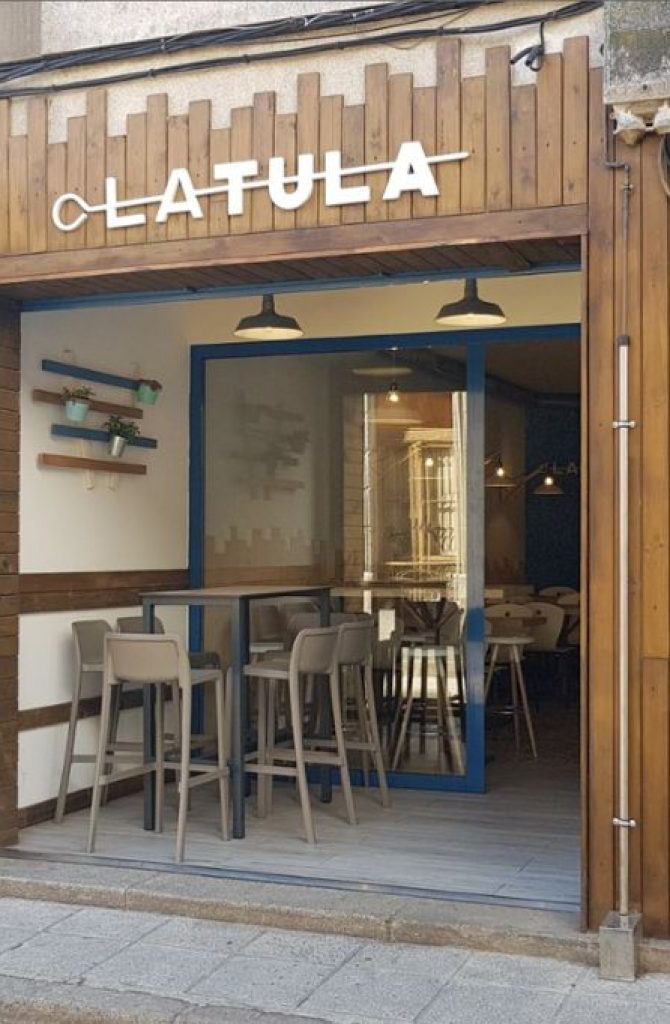Reforma fachada bar